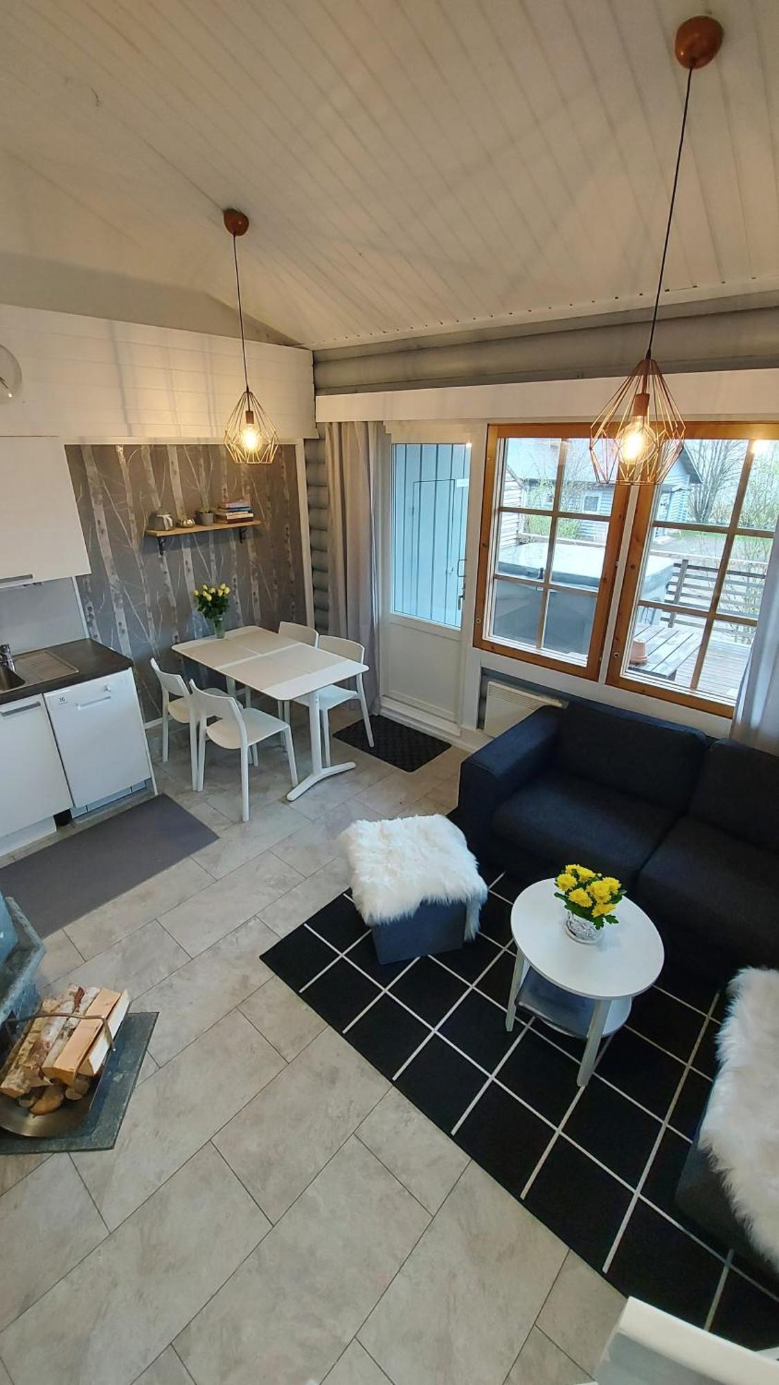 Вилла Soepoe Moekki Himoksella Palveluiden Vieressae Йямся Экстерьер фото